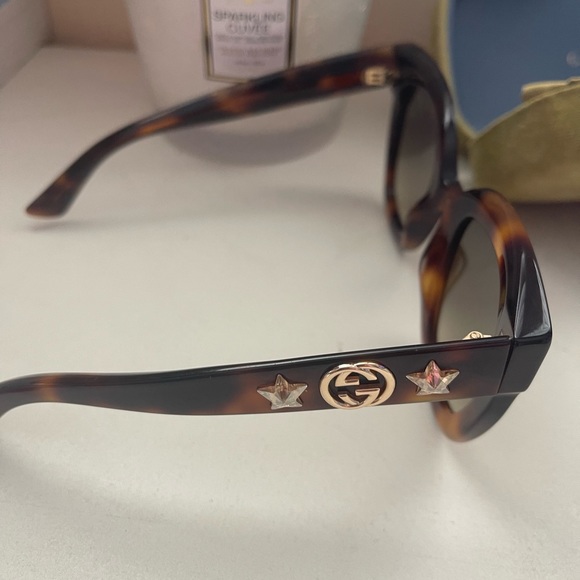 Oversized Star Studded Sunglasses - Picture 7 of 8